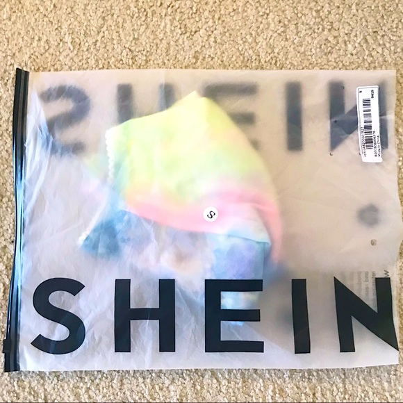 🆕🔥SHEIN SUPER CUTE TYE DYE CROP/LETTUCE SLEEVES BEAUTIFUL COLORS NWT!! - Picture 7 of 9